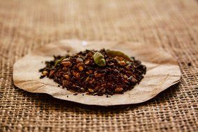 Rooibos Chai Tea - South African Red Tea - Loose Leaf - Bulk - Non GMO - 181 Servings N32