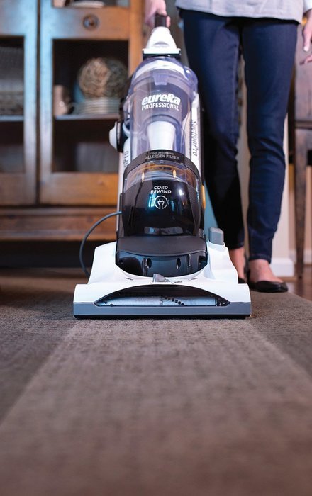 Eureka As1095A Professional Bagless Upright Vacuum Cleaner with High Flow Air Channels - Corded N4