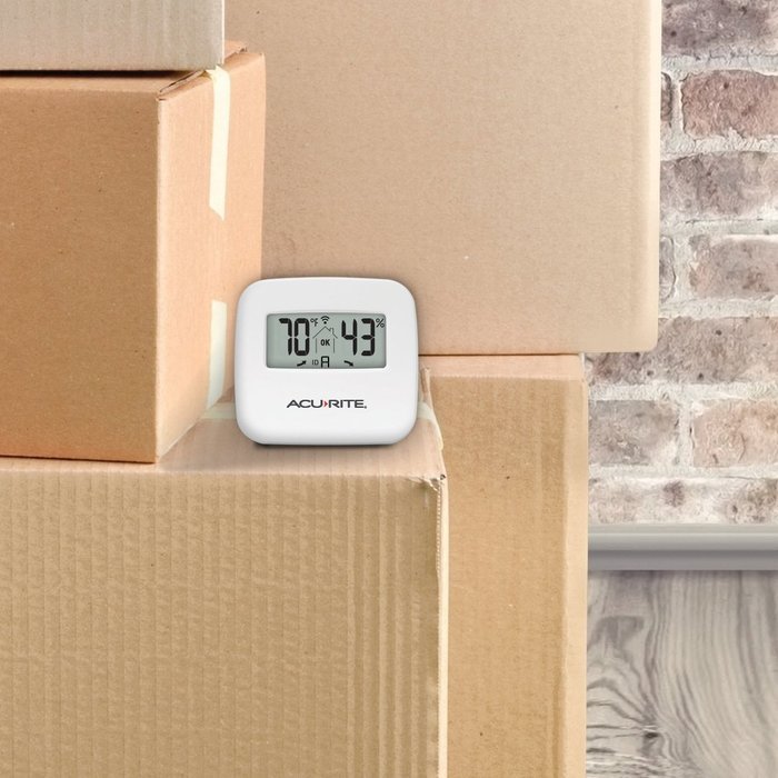 AcuRite 06044M Wireless Temperature and Humidity Monitor Sensor
