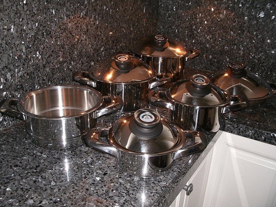 Swissmade Cookware Pot Grill Set 12 Piece Lasagna Casserole Cooking Retail $ 2199,= Waterless Healthy N8