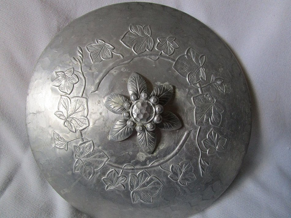 Vintage Hammered Aluminum Round Casserole Server N3