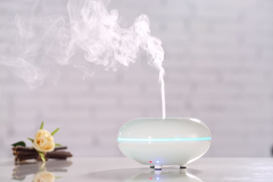 100ml Mini Essential Oil Diffuser Protable Cool Mist Humidifier Ultrasonic Aroma with 7 Color LED for Office Home... N2
