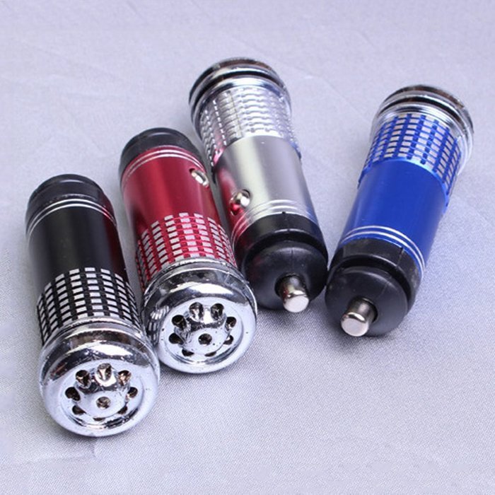 Car car air purifier negative ion oxygen bar car air purifier oxygen bar automotive supplies (Black)