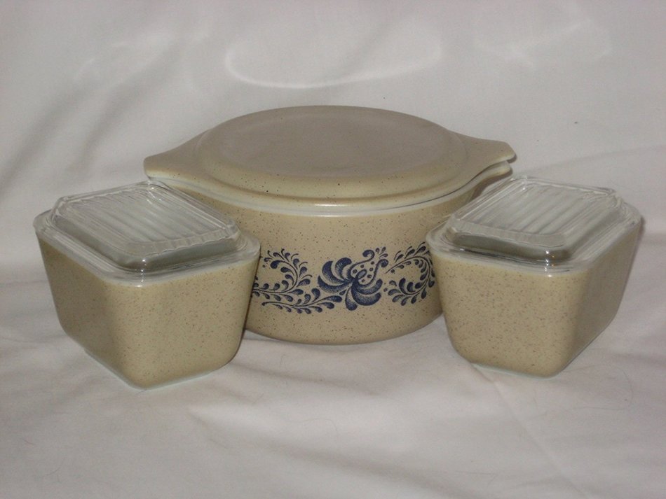 6 Piece Set - Vintage Pyrex "Homestead" Beige & Blue Pattern 1 Liter Cinderella Casserole Baking Dish w/ Lid &...