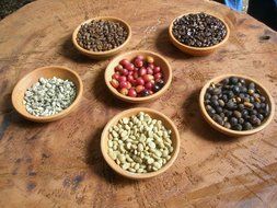 Kilamb&eacute; Coffee, Super Premium Gourmet Nicaraguan Coffee, Certified USDA Organic, Single Source, Fairly Traded,... N3