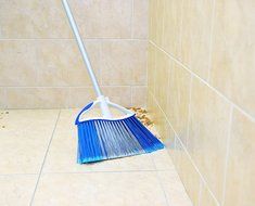 Quickie Dual Action Large Angle Broom N4