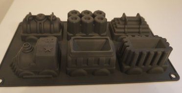 6 Hole Train Shape Silicone Thick Cake Mold Mould Baking Supply N2