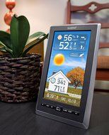 La Crosse Technology S88785 Liquid Crystal Color Forecast Station N5