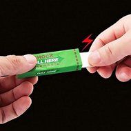 Electric Shocking Funny Chewing Gum Toy Gift Shock Joke Gadget Prank Trick Gag N3