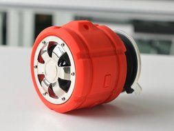 Waterproof Portable Bluetooth Speaker Super Bass, Powerful Sound, Whell Shape Design with speaker phone function N9