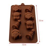 DUFUSTORE Chocolate Cake Candy Baking Silicone Bakeware Mould Christmas Tree bells Bear Pattern Random Color N2