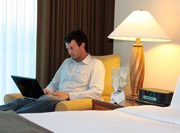 PureGuardian H500 Personal Travel Ultrasonic Cool Mist Humidifier N3