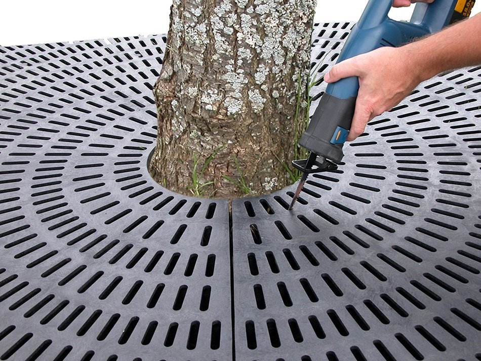 PolyGrate TRB33, 3' Round Tree Grate N2