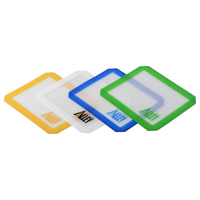 Silicone Alley, 4 Non-stick Silicone Mat Pad, Small Rectangle 5 X 4 Inch, Assorted Colors N3