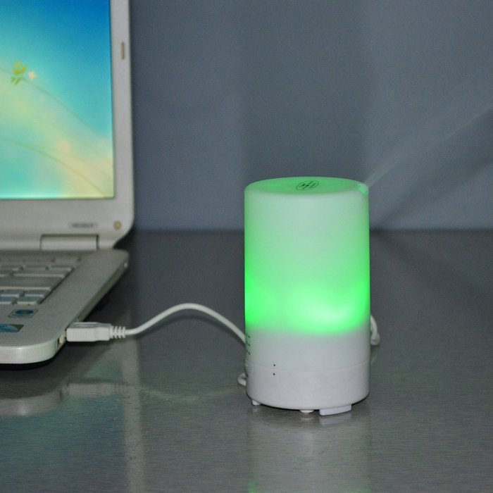 50ml USB Mini Car Humidifier Ultrasonic Air Purifier Aromatherapy Essential Oil Diffuser with 5V/1A Car Charger...