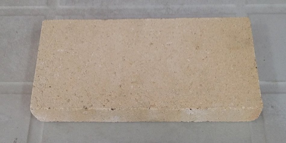 Standard Fireplace/Wood Stove Firebrick (9" x 4 1/2")