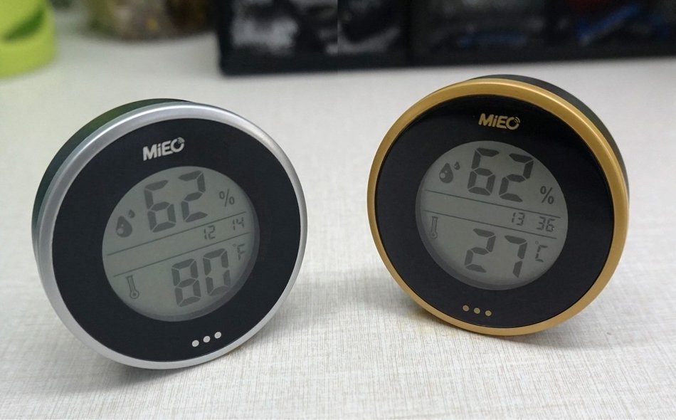 Incubator Thermometer Hygrometer with Hi/Low Memory and Touch Checking Button in Blue Light.Mieo