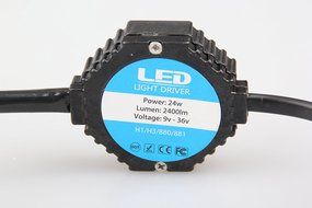 Yaheeda 2PC Car CREE LED Headlight Conversion Kit - H11 (H8, H9) -40W 8,000LM 6,000K