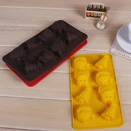 DUFUSTORE Chocolate Cake Candy Baking Silicone Bakeware Mould Christmas Tree bells Bear Pattern Random Color N4