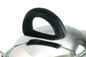 3.1 Qt. Whistling Kettle N3