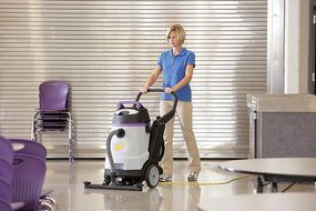 ProTeam Wet-Dry Vacuums ProGuard 4-Gallon Portable Wet Dry Vacuum Cleaner N2