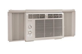 Frigidaire FRA082AT7 8,000 BTU Window-Mounted Compact Room Air Conditioner N4