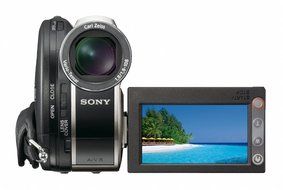 Sony DCR-DVD650 DVD Camcorder (Discontinued by Manufacturer) N5