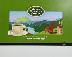 Green Mountain Coffee Medium Roast K-Cup for Keurig Brewers, Vermont Country Blend Decaf Coffee (Pack of 96) N4