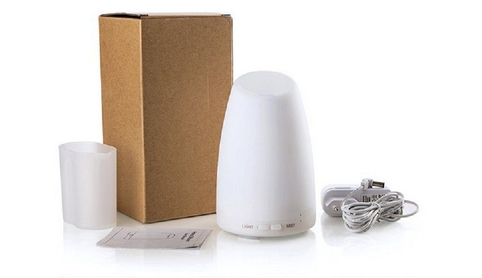 Tsonmall Aroma Essential Oil Diffuser 100ml Portable Cool Mist Aroma Humidifier with Changing 7 LED Lights N4