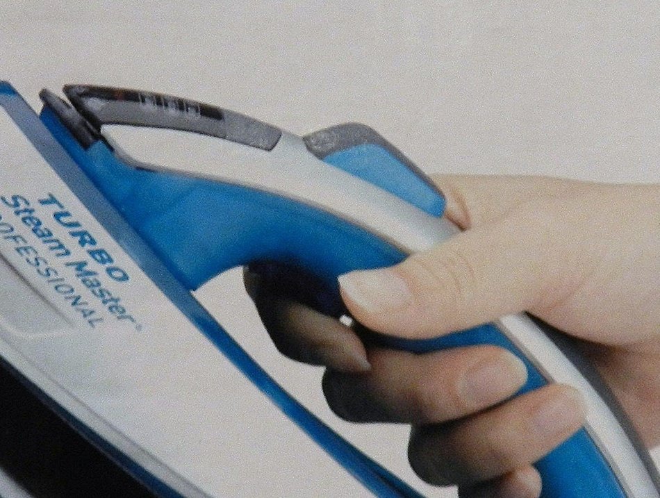 Sunbeam Turbo Steam Master Professional Iron