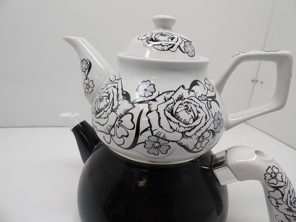 3 Pieces Tea Kettle Set-Family Size,Enamel,Stove Top, Fourth One. N5