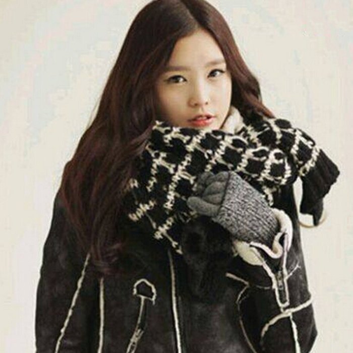 KAKA(TM) Women's Korean Artistic Stylish Winter Grid Knitting Wool Lovers Oversized Shawl Scarves