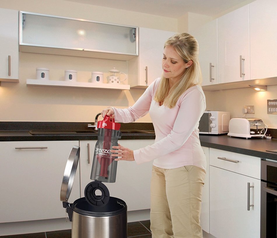 Dirt Devil Breeze Cyclonic Bagless Upright Vacuum, UD70105 - Corded N9