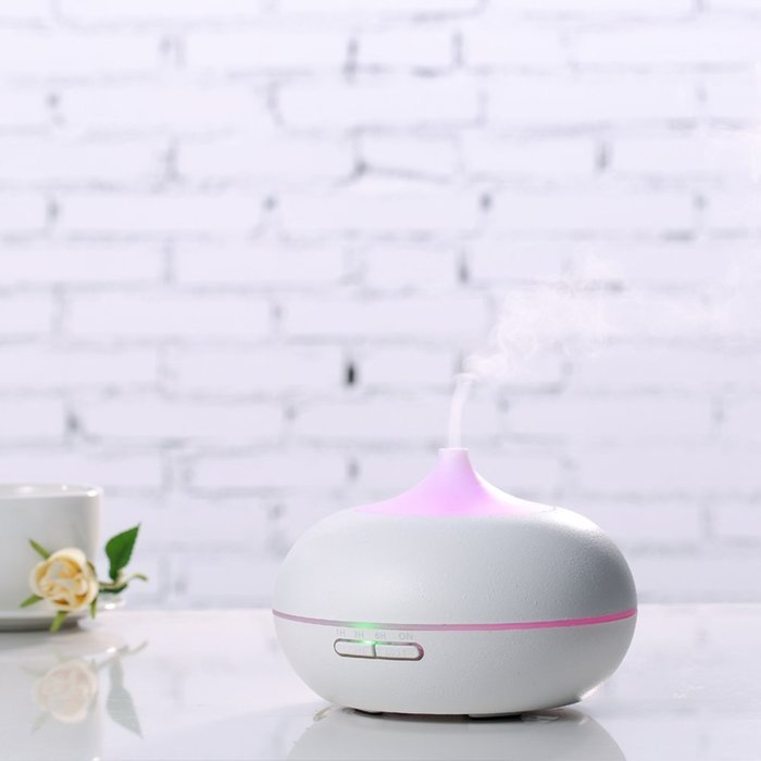 300ml Essential Oil Diffuser,Quiet Ultrasonic Cool Mist Humidifier with 7 Colors LED and Waterless Auto Shut-off... N2
