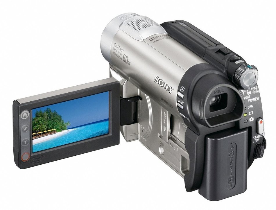 Sony DCR-DVD650 DVD Camcorder (Discontinued by Manufacturer) N8