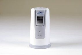 Heaven Fresh HF 10 Refrigerator Air Ionizer N2