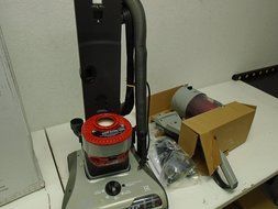 Hoover UH72011RM Elite Max Capacity Bagless Upright Vacuum Cleaner - Corded N2