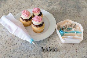 Internet&rsquo;s Best Stainless Steel Cupcake Decorating Tips Set | 12 Decorating Tips | Icing Frosting Dessert Cupcake...