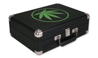 Vinyl Styl Groove Portable 3 Speed Turntable (Leaf Design) N8