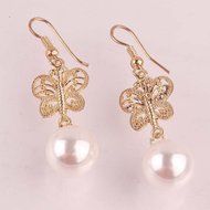 Women 14k Gold Plated Fashion Seashell Pearl Stud Earring C986