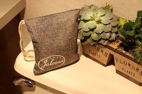 200g Jalousie Air Purifying Activated Bamboo Charcoal Bag Odor Removal for Kitchen Pet Car Closet Basement Prevent... N12