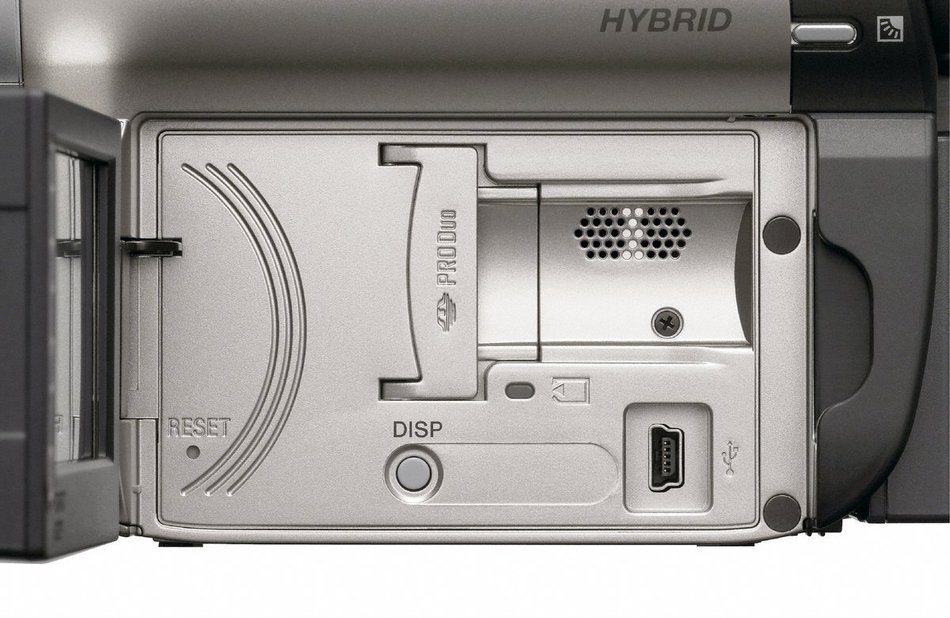 Sony DCR-DVD650 DVD Camcorder (Discontinued by Manufacturer) N13
