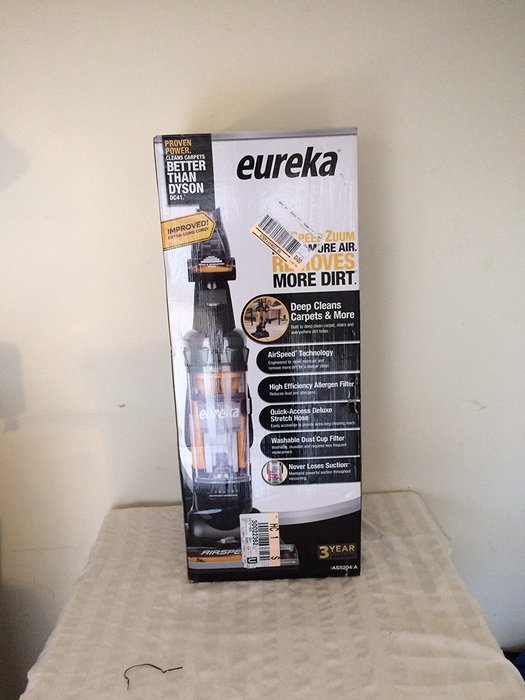Electrolux: AS5203A Airspeed Zuum Black Upright Vacuum