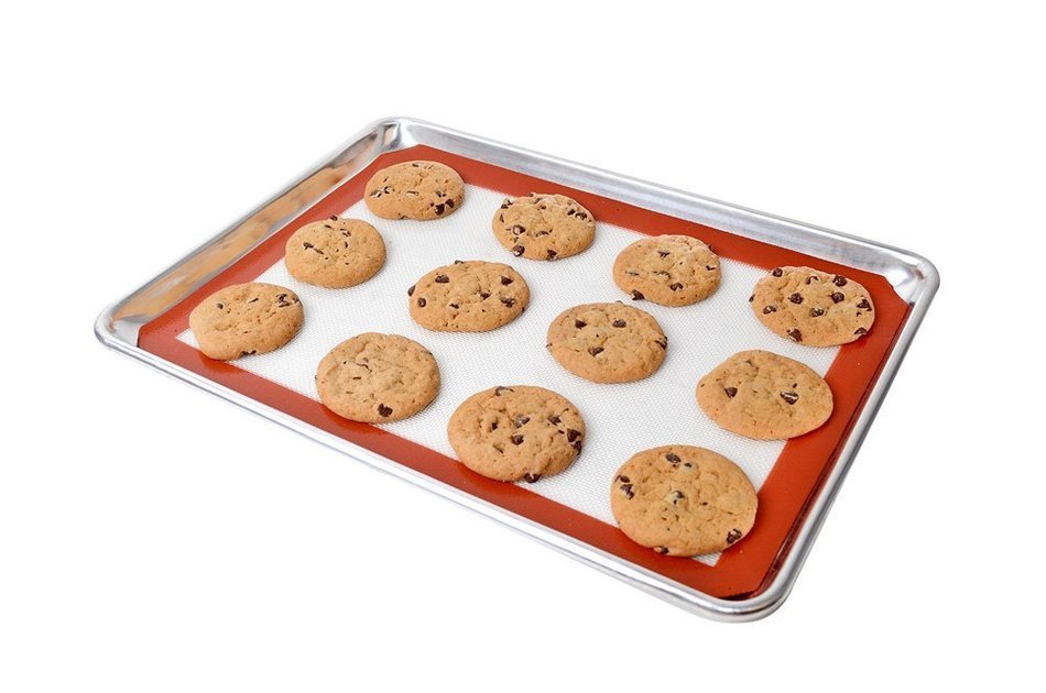 New Star 38453 Commercial 18-Gauge Full Size Aluminum Sheet Pan and Silicone Baking Mat Set, 18 by 26-Inch