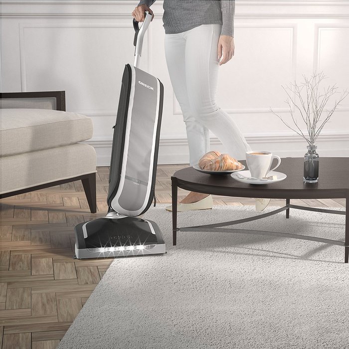Oreck Elevate Conquer Lightweight Upright Filtration Bag Vacuum, UK30300 - Corded N15