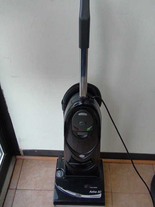 Lindhaus Activa 30 Domestic 12" Silver Blue Upright Vacuum Cleaner