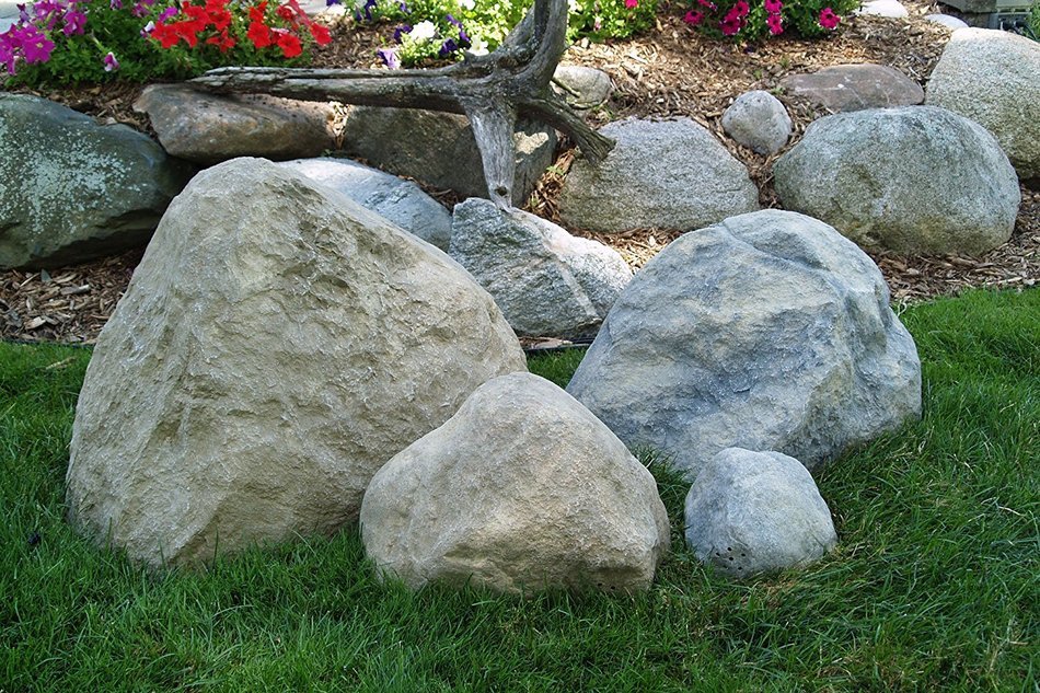 TrueRock Boulder Cover, Small, Greystone, 18"L x 16"W x 11"H N3