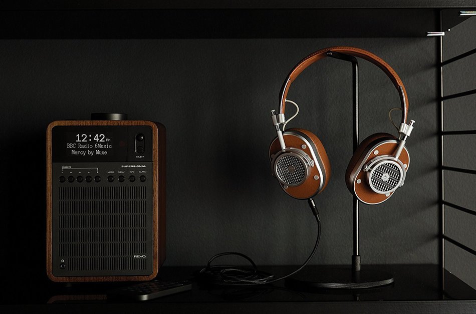 Revo Super Signal Deluxe DAB Table Radio with DAB/DAB+/FM Reception, Digital Alarm and Bluetooth Wireless Streaming N6