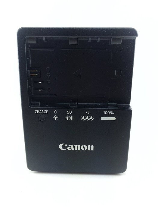 Canon EOS 7D Mark II Digital SLR Camera with 18-135mm IS STM Lens International Version (No warranty) N3