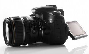 Canon EOS 60D 18 MP CMOS Digital SLR Camera with EF-S 18-200mm f/3.5-5.6 IS Lens (discontinued by manufacturer) N9